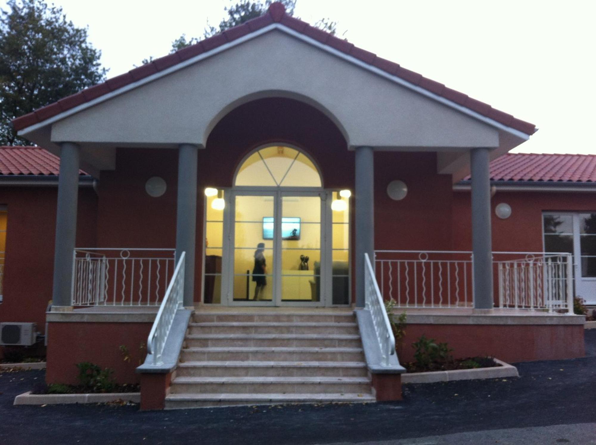 Hostellerie Del Matin Calme Montverdun Екстериор снимка